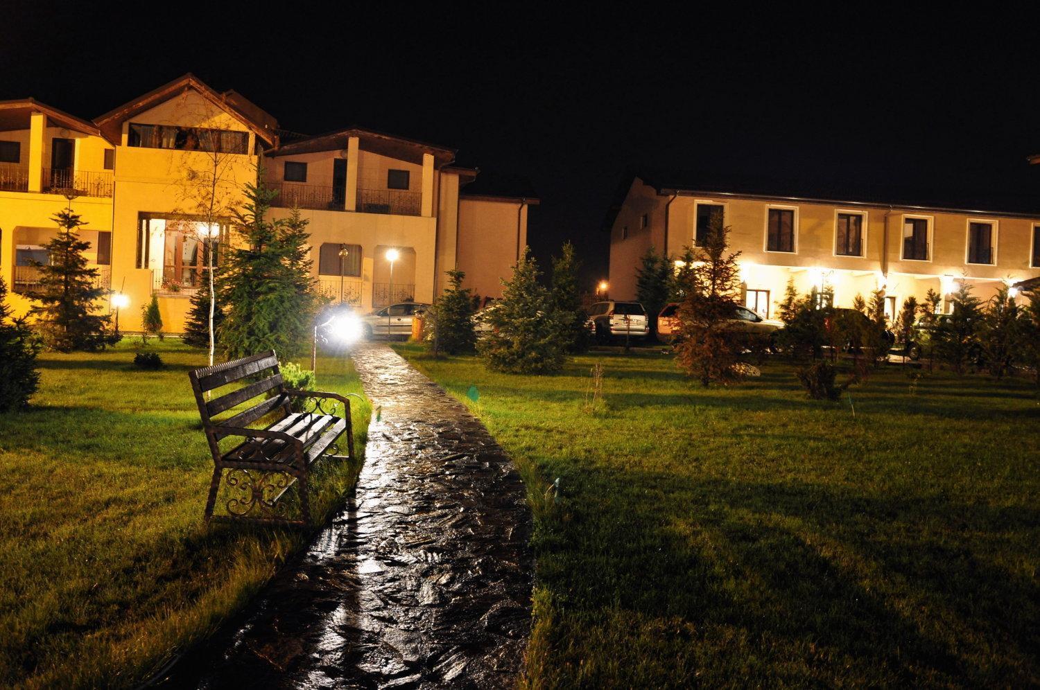 Club Insieme Grand Resort Potlogi Eksteriør bilde